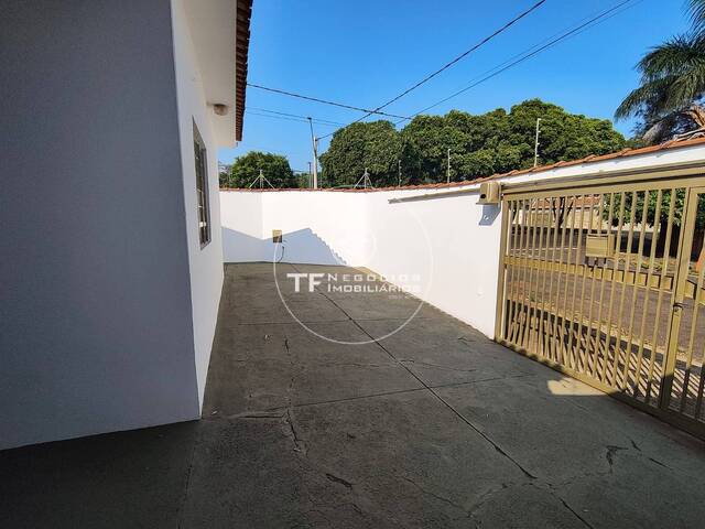 #194 - Casa para Venda em Araraquara - SP - 3